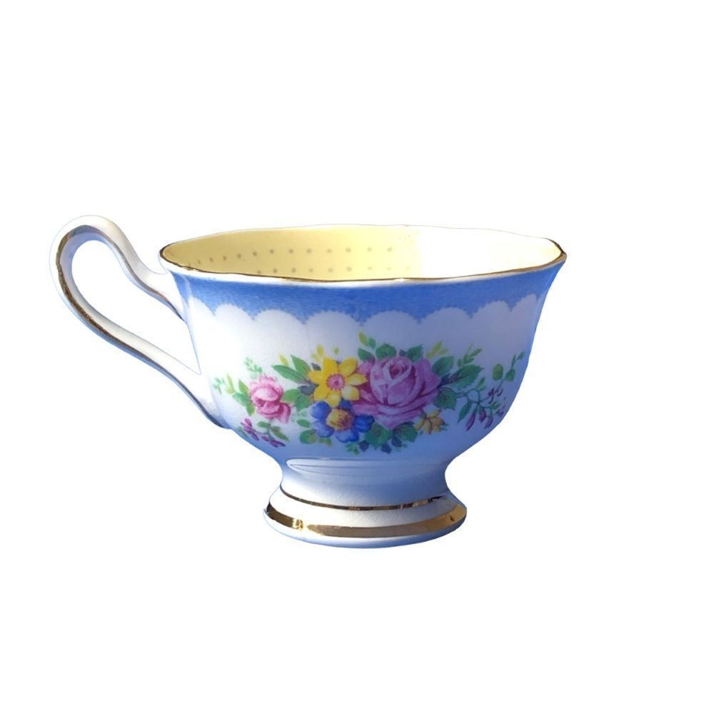ROYAL ALBERT Vintage “ Prudence” Tea Cup